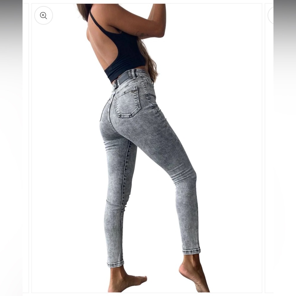 Chipre High-rise skinny jeans